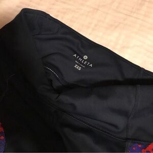 Athleta Electro ankle tight